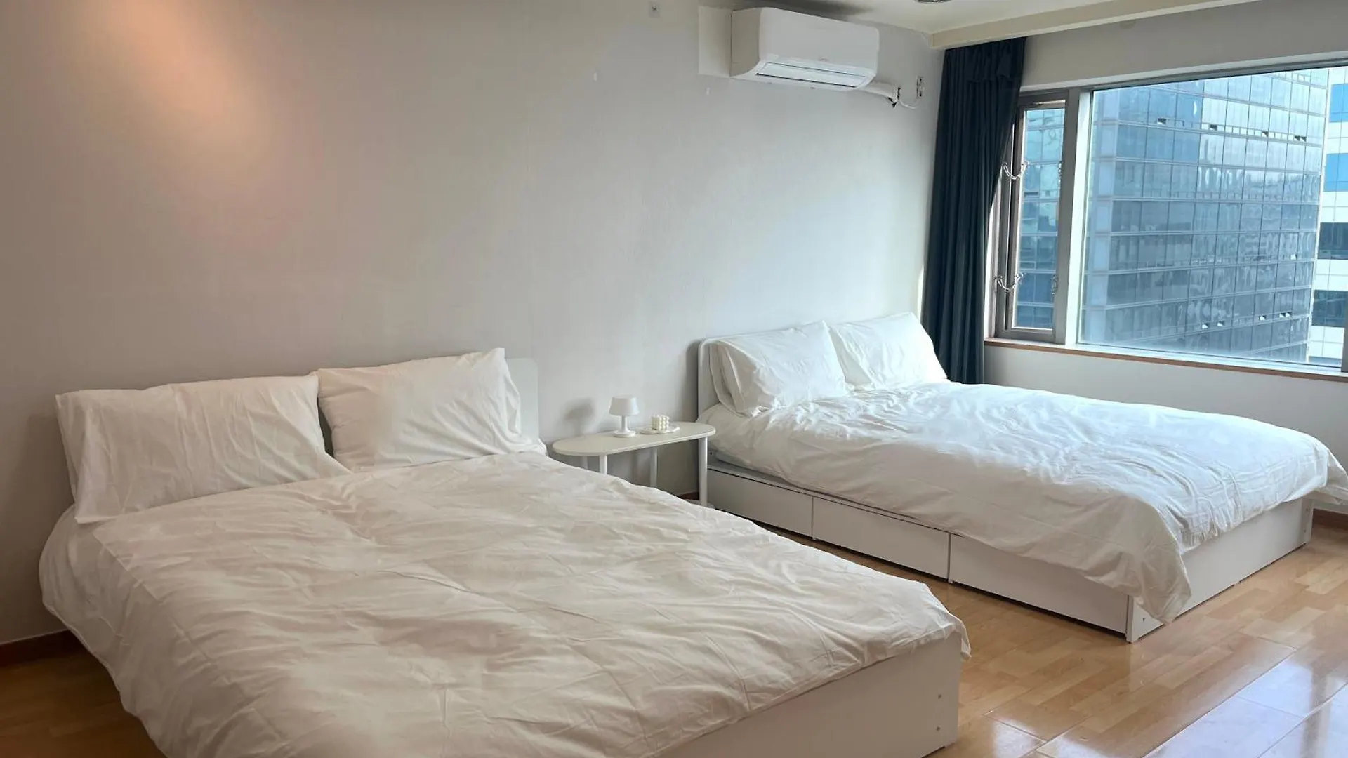 Appartamento Hongik Univ Station Exit 1 Seul
